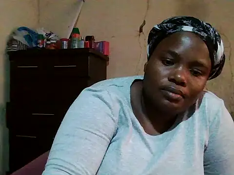 Pokazy przed kamerką – sexybigboobz