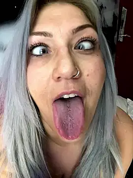 XXX chat uživo modela LittleMissEeve
