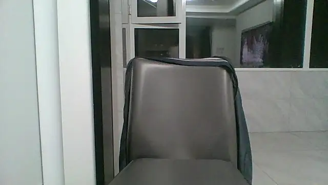 nole_china7 Live XXX Chat