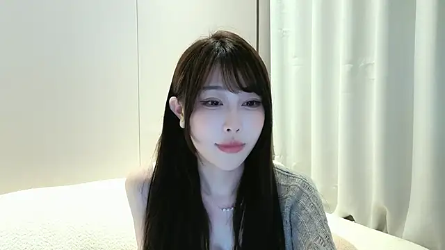 Uizzzqvq3のライブXXXチャット