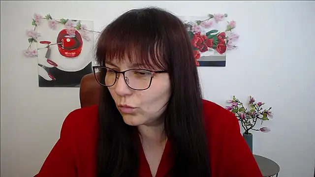 AliceInksSweetty Adlı Modelin Canlı XXX Sohbeti