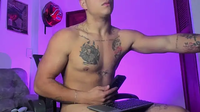 Онлайн чат XXX Dominic_Biker__