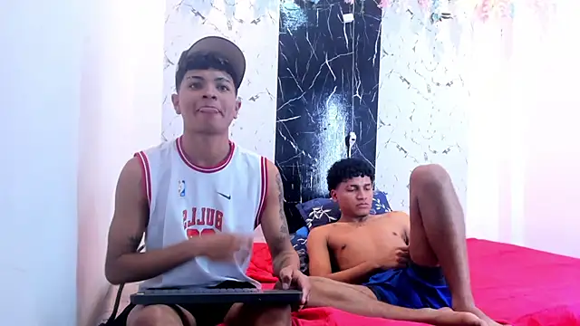 Chatroom XXX en direct de iaan_commerford