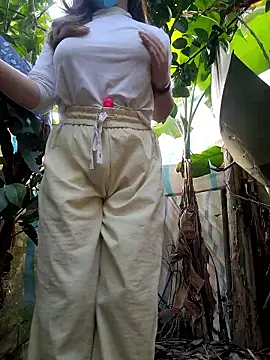 Chat +18 de Muna_LM ao vivo