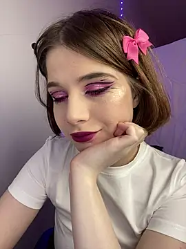 WIKESSTAR Adlı Modelin Canlı XXX Sohbeti