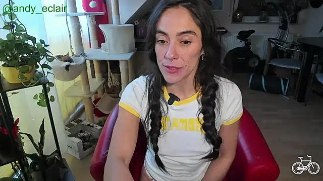 tinny_williams Adlı Modelin Canlı XXX Sohbeti