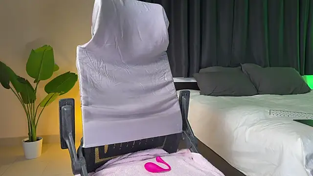 KatnessHot Live XXX-chat