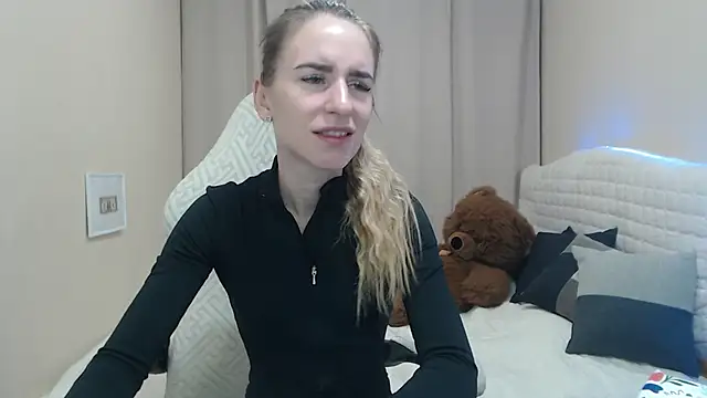 DeboraHorny élő XXX-chatje