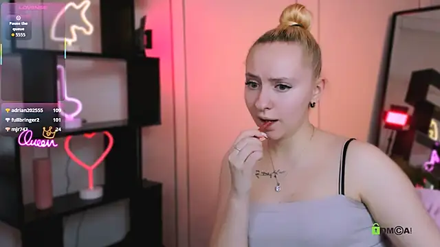 mila_glow1 现场XXX聊天