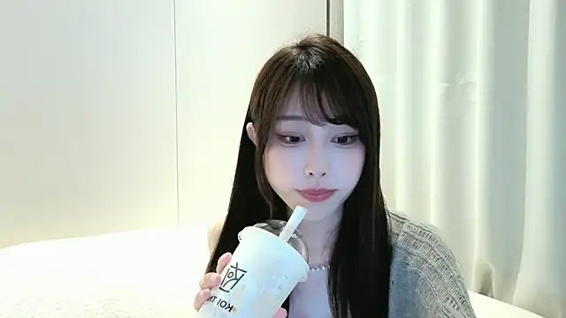 Uizzzqvq3's Live XXX Chat