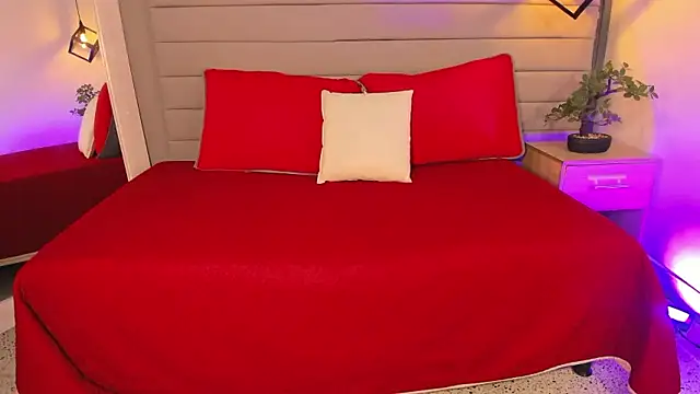 XXX chat uživo modela Hisoka_011