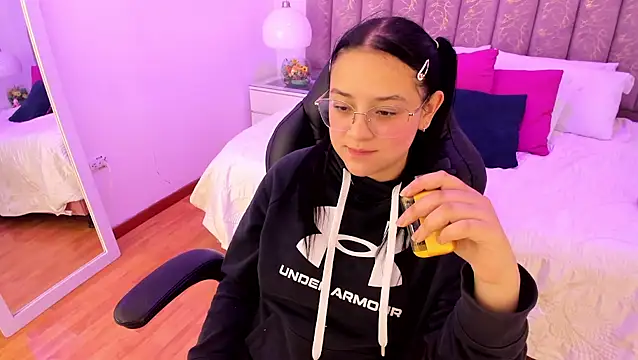 Amy_Ferreira's Live XXX Chat