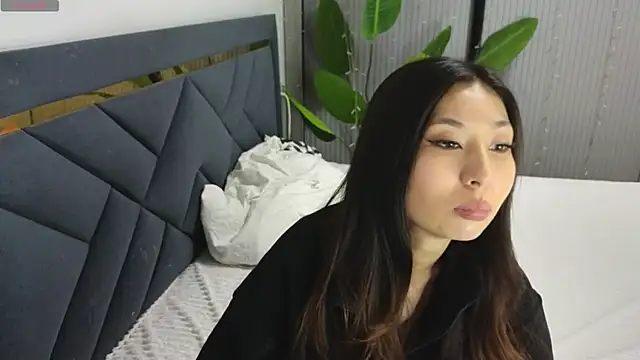 TrishaReyのライブXXXチャット