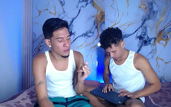 Peter_boys_1 Live XXX-Chat