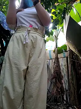 Muna_LM élő XXX-chatje