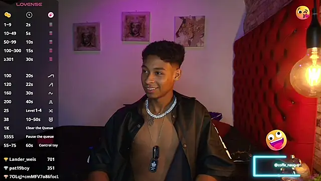 CoffeNaughty_nom 即時 XXX 聊天