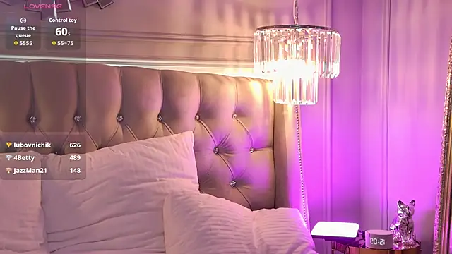 BettyLeen Adlı Modelin Canlı XXX Sohbeti