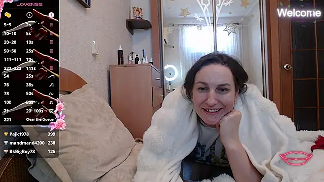 Yevgeshka-Milashka élő XXX-chatje