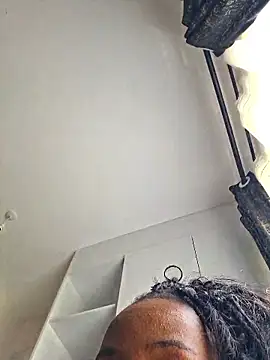 Chat XXX en directo de Kamdollie