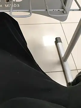 XXX chat uživo modela ertance40