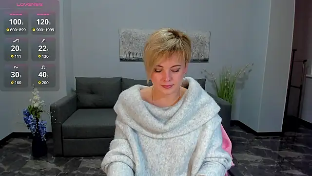 Show modela Julia_Wilsone na web-kameri