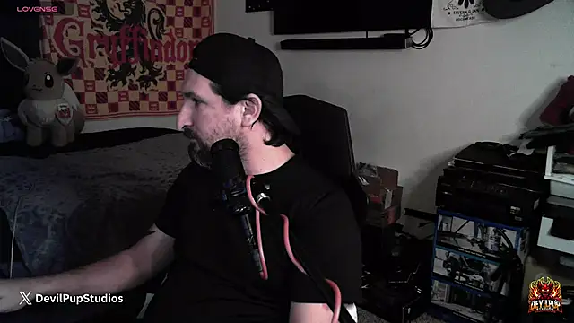 DevilPup75_のライブXXXチャット