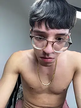 ArthurDavies_: διαδικτυακό σόου στην κάμερα