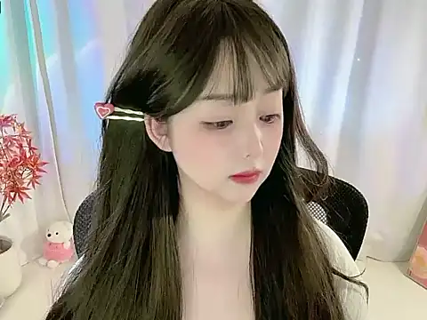 CLaire-5 即時 XXX 聊天