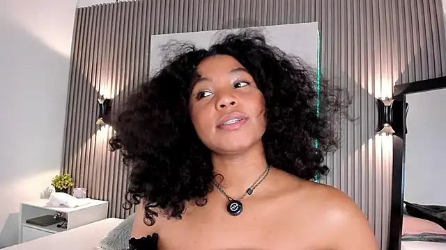 Zafiiraa 现场XXX聊天