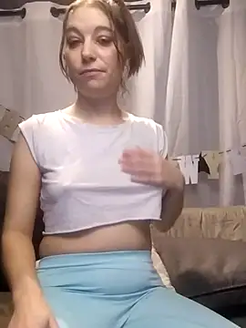 XLisaxx Adlı Modelin Canlı XXX Sohbeti