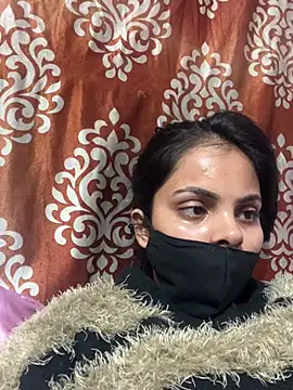 Sandhya_77's Live XXX Chat