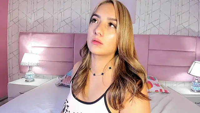 KiikiLovee 即時 XXX 聊天