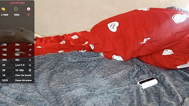 NoMoreCIothes' Live XXX Chat