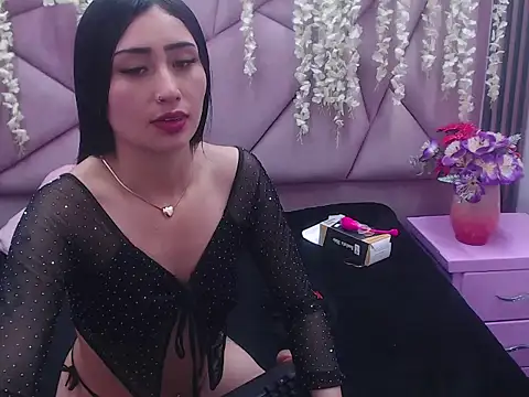 XXX chat uživo modela miarose_69