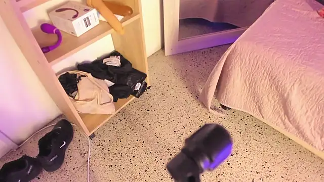 Hisoka_011's Live XXX Chat