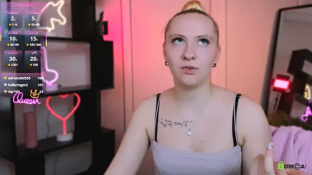 mila_glow1's Live XXX Chat