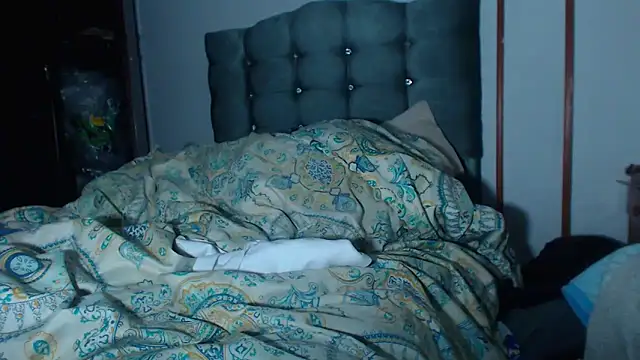 AmaraRoberts420's Live XXX Chat