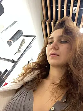 QuitieLia's Live XXX Chat