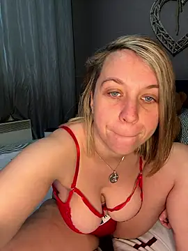 Aphrodite-22 Adlı Modelin Canlı XXX Sohbeti