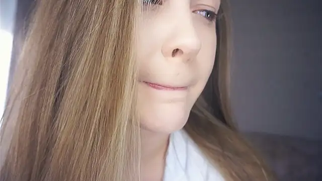 QuennaCoote's Live XXX Chat