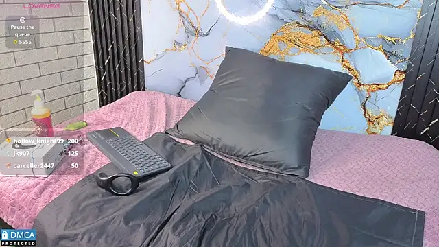 Chat XXX en directo de MaeveKuro