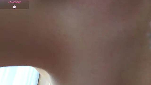 Kira_mindnes' Live XXX Chat