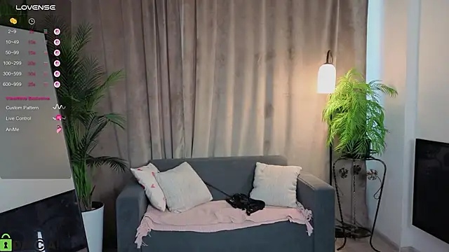 Emmi_crystal's Live XXX Chat