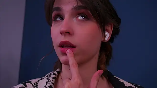 Asecondsoul Adlı Modelin Canlı XXX Sohbeti