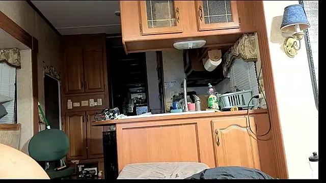 Chat +18 de Clouds_4play ao vivo