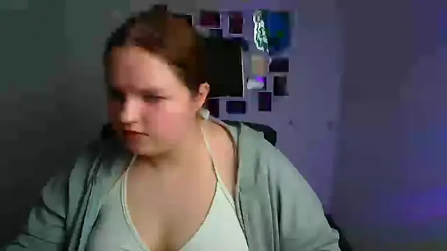 Kitty_Mia_Kitty's Live XXX Chat