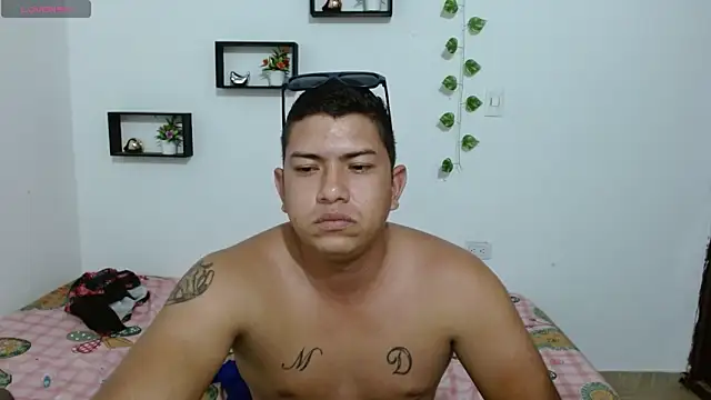 Chat +18 de MaxSteel155 ao vivo