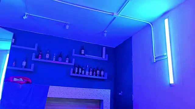 Chat +18 de nova_salvatore ao vivo