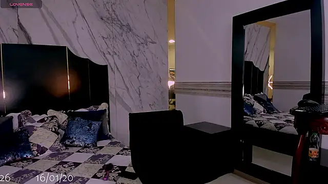 Vicky_Hottman 现场XXX聊天