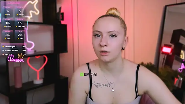 mila_glow1 即時 XXX 聊天